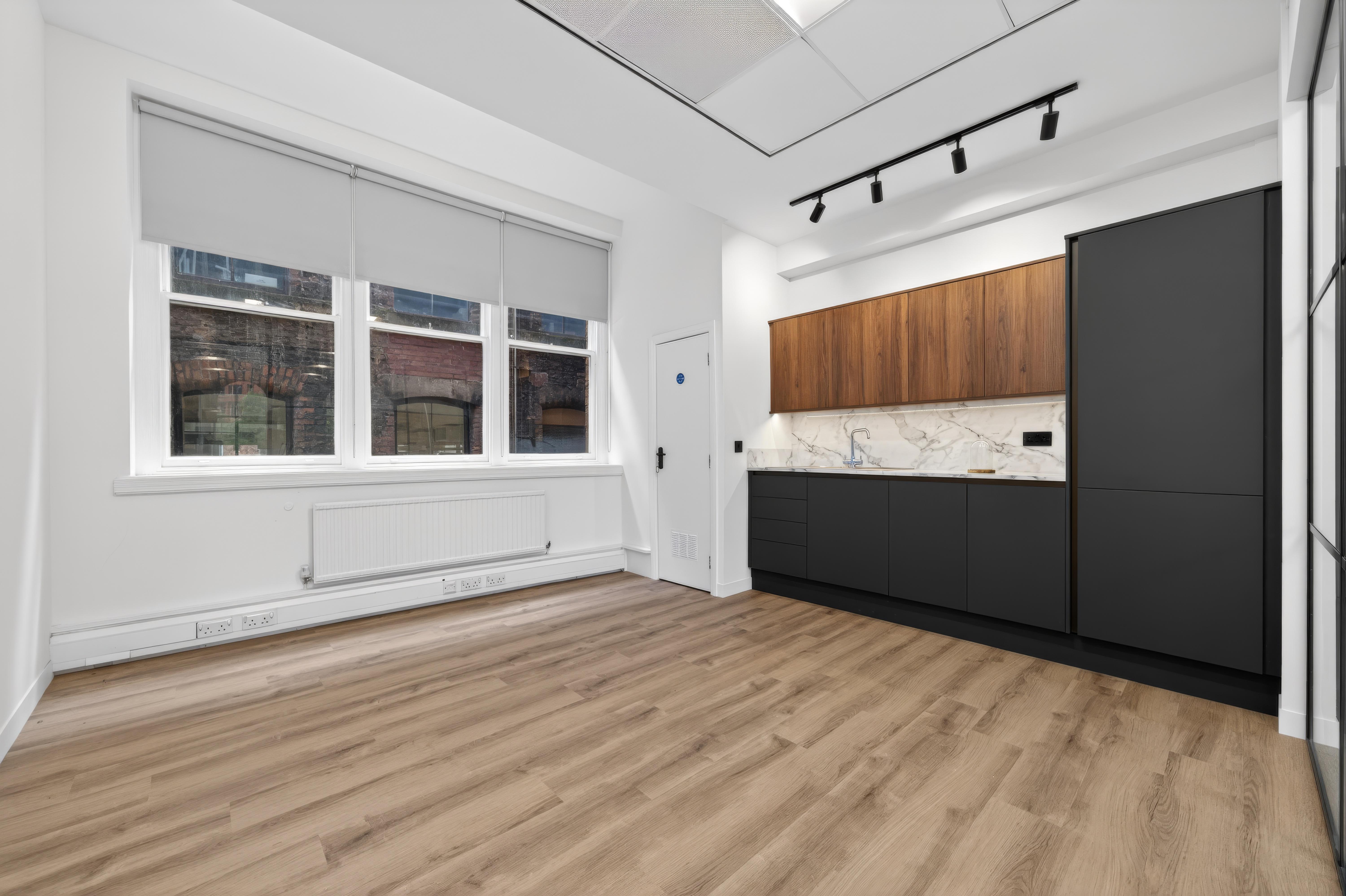 Carlton House Suite 1B fifth